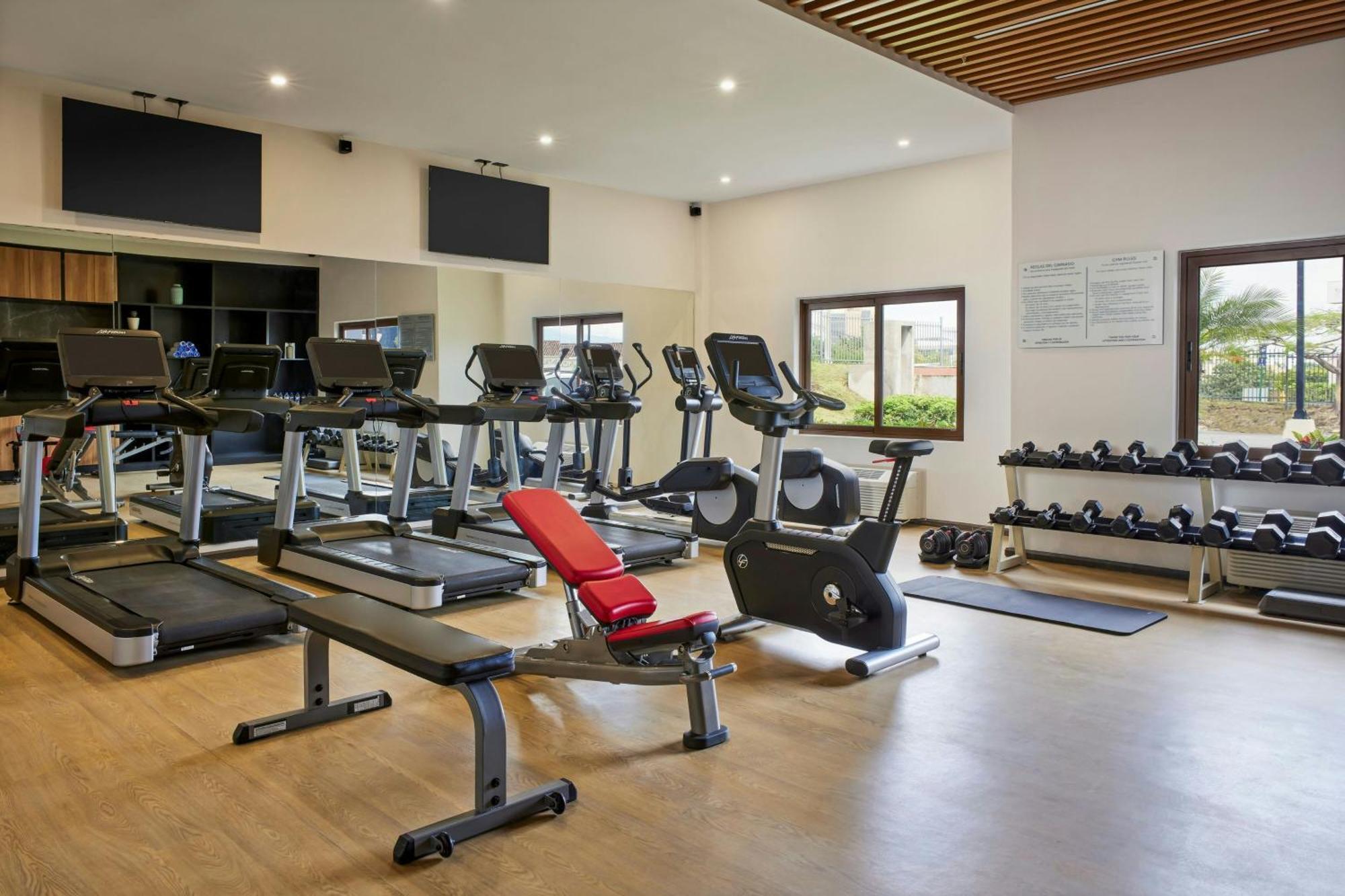 מלון Courtyard By Marriott San Jose Escazu מראה חיצוני תמונה