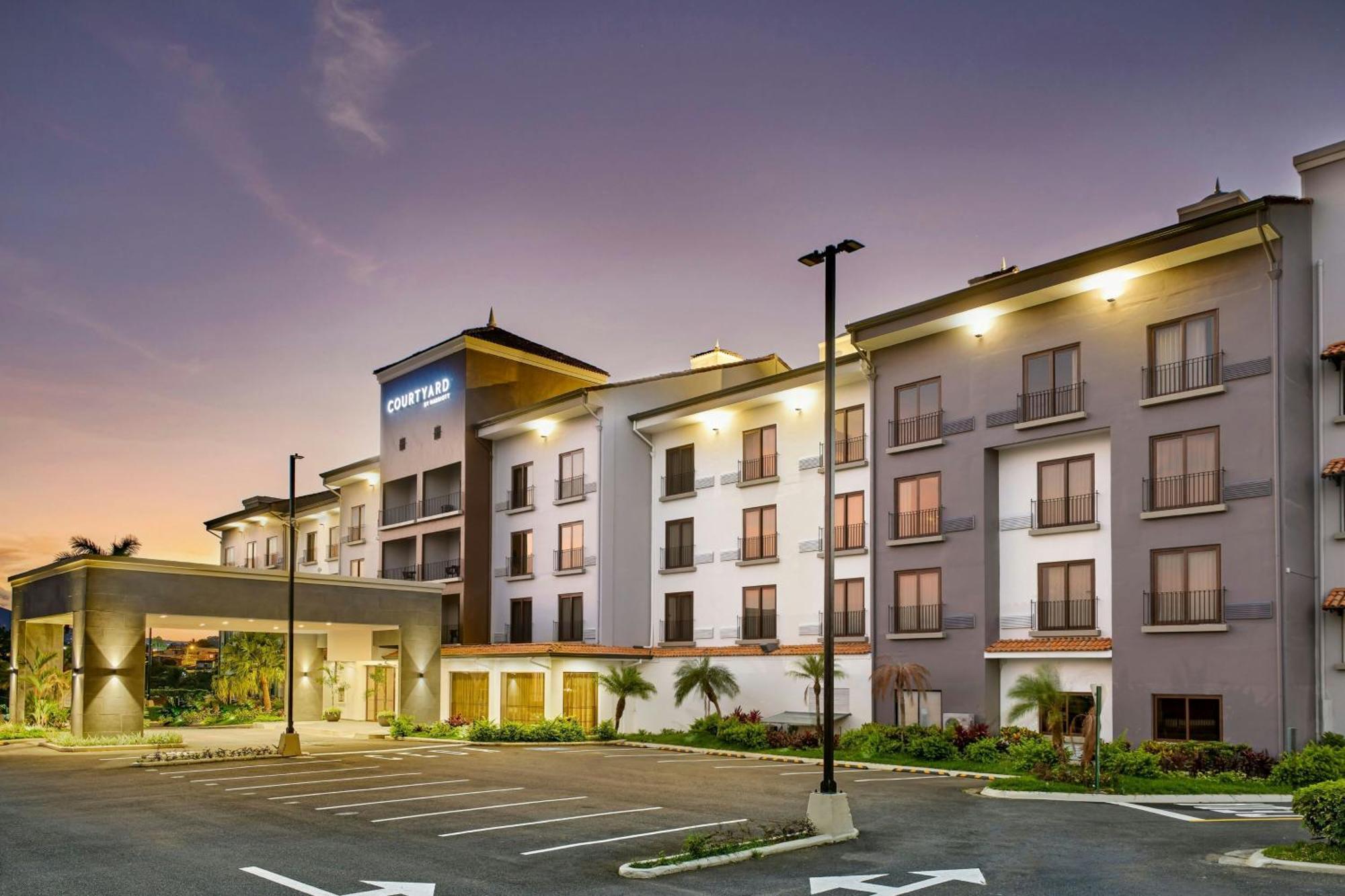 מלון Courtyard By Marriott San Jose Escazu מראה חיצוני תמונה