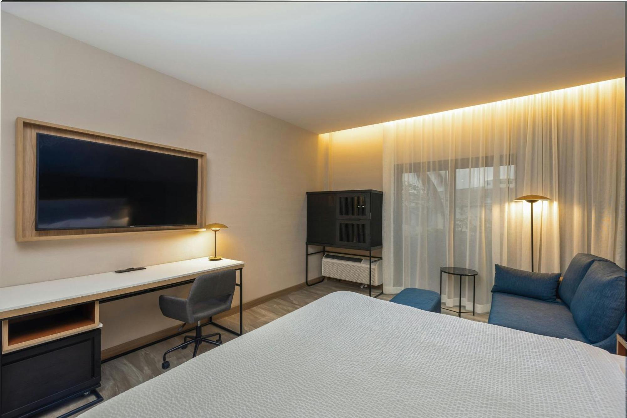 מלון Courtyard By Marriott San Jose Escazu מראה חיצוני תמונה